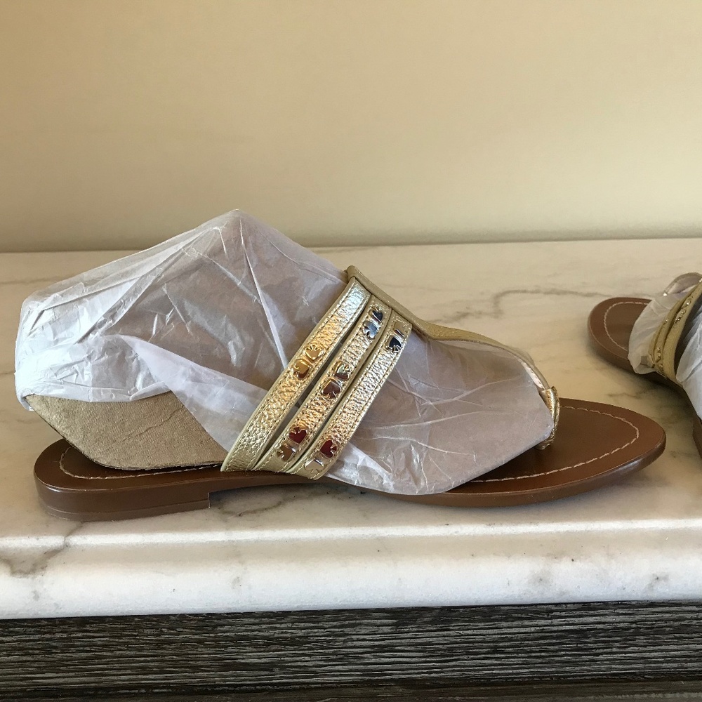 KATE SPADE PATENT LEATHER GOLD SANDAL - Picture 6 of 15